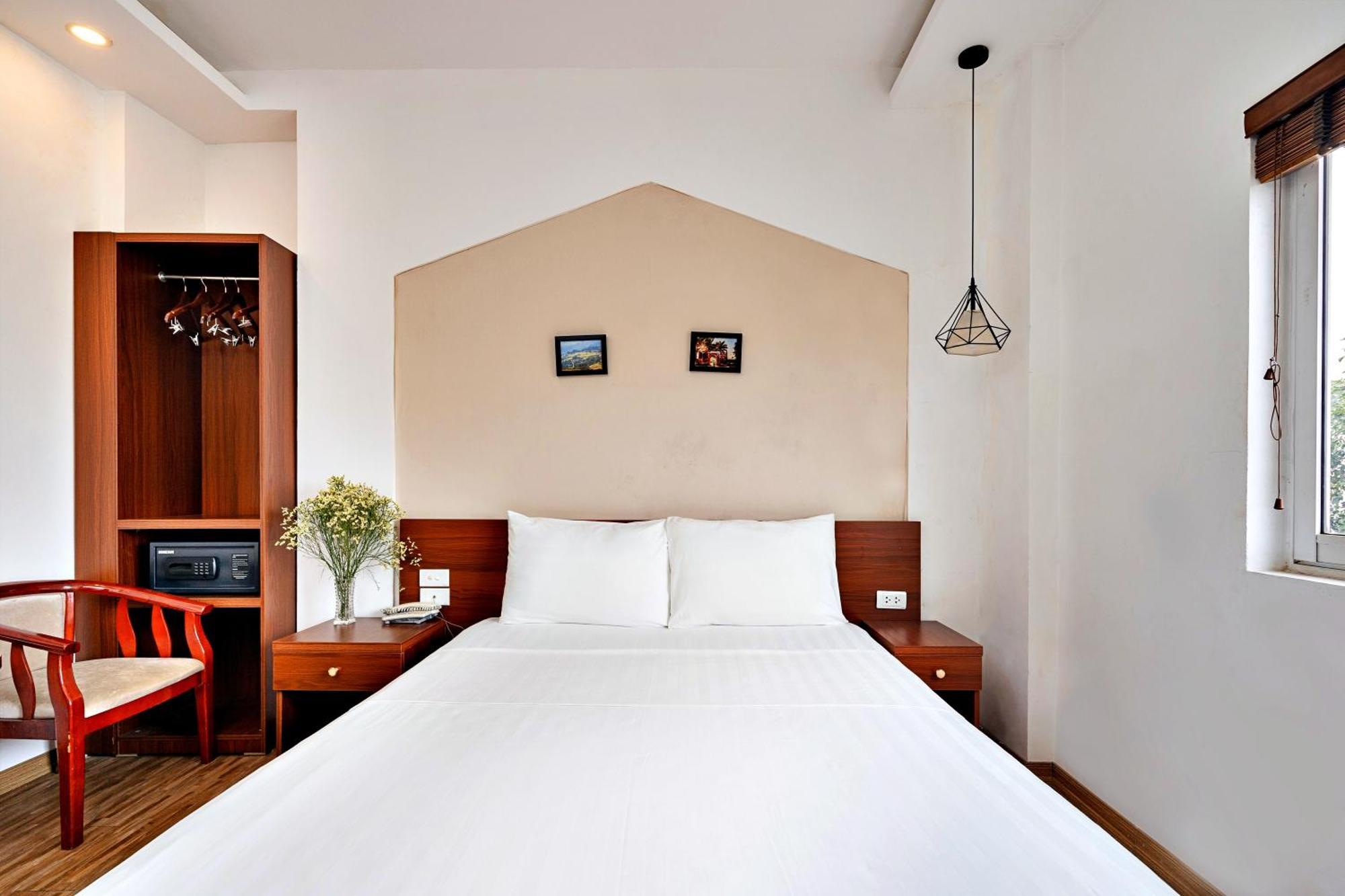Serene Hotel Ханой Екстериор снимка